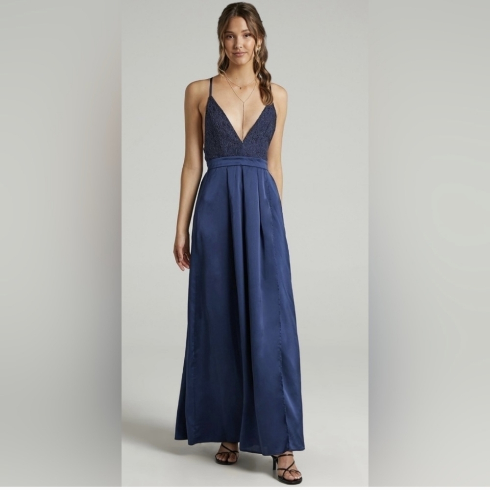 Showpo Navy Inspired Tribe Plunge Neckline Maxi Lace Open Leg Dress Size US 6 - Picture 4 of 13